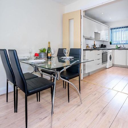 City Centre Townhouse - 3 Bedrooms - Garage - Parking - Top Rated Birmingham Eksteriør bilde