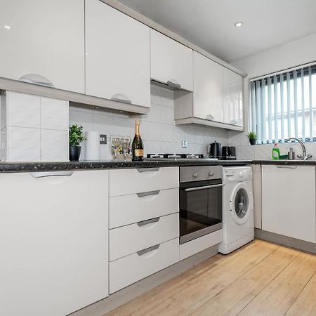 City Centre Townhouse - 3 Bedrooms - Garage - Parking - Top Rated Birmingham Eksteriør bilde